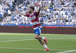 Giorgi Tsitaishvili celebra su gol en Riazor.
