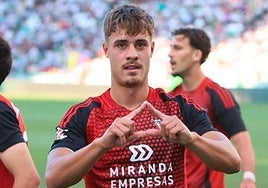 Hugo Rincón celebra su gol en Córdoba.