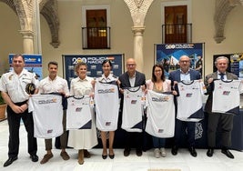 Autoridades presentan la carrera.