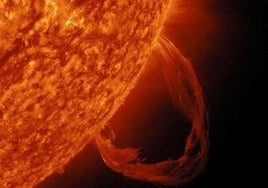 Aviso de la NASA por «enormes erupciones solares» que pueden provocar apagones.