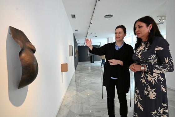 Condes de Gabia acoge 'SOTAVEU', la primera exposición antológica sobre la obra de Mar Arza