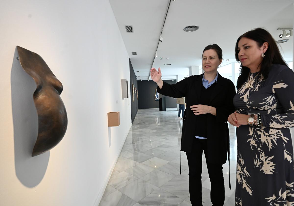 Condes de gabia acoge 'sotaveu', la primera exposición antológica sobre la obra de mar arza | ideal