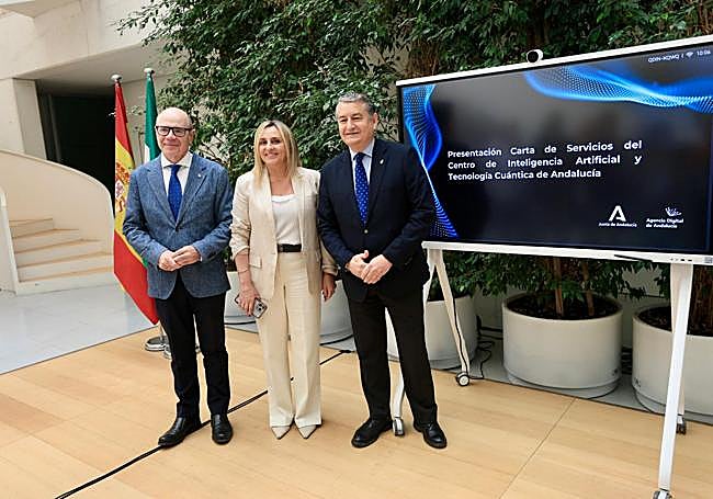 Pedro Mercado, MArifrán Carazo y Antonio Sanz.