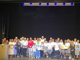 Un alumno del Conservatorio de Música de Motril y la orquesta y coro del colegio Virgen de Gracia, ganadores del VI Concurso FestiKids
