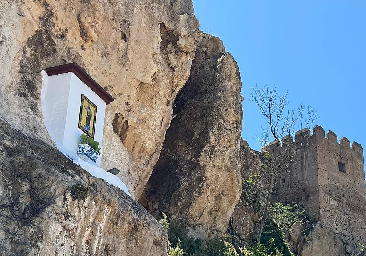 Sagrado Corazón de Jesús de Salobreña, tras su embellecimiento.