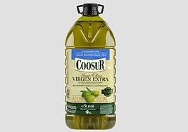 El aceite de oliva virgen extra de Coosur con fines solidarios.