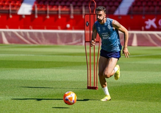 Centelles concentrado antes de un partido con el Almería.