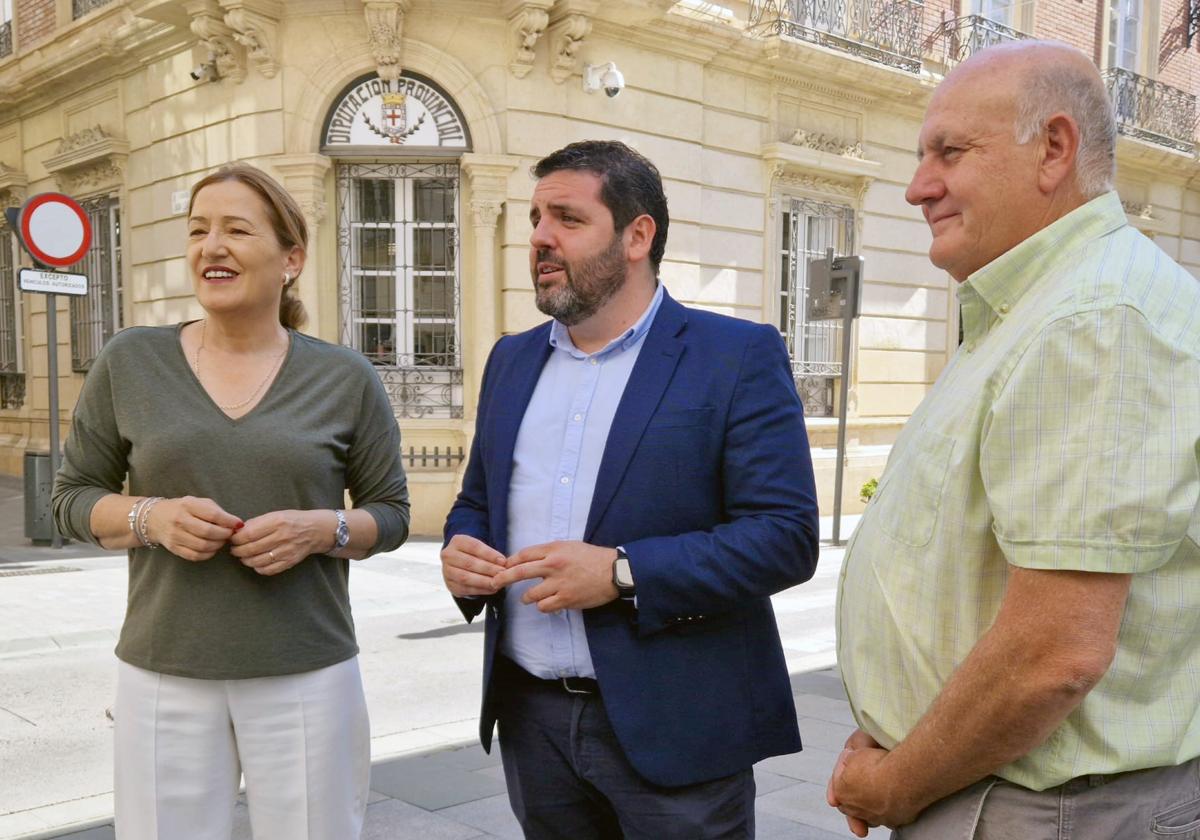 El psoe denuncia que javier aureliano garcía no invirtió 84 millones de las cuentas de 2024 | ideal