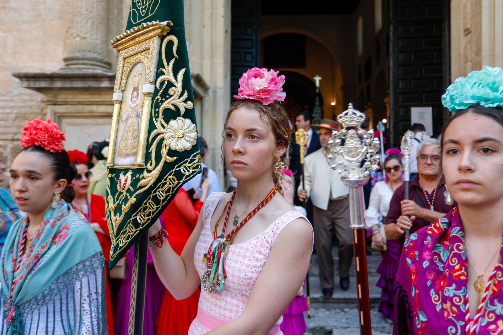 Granada pone en marcha 700 peregrinos y 55 carretas para El Rocío