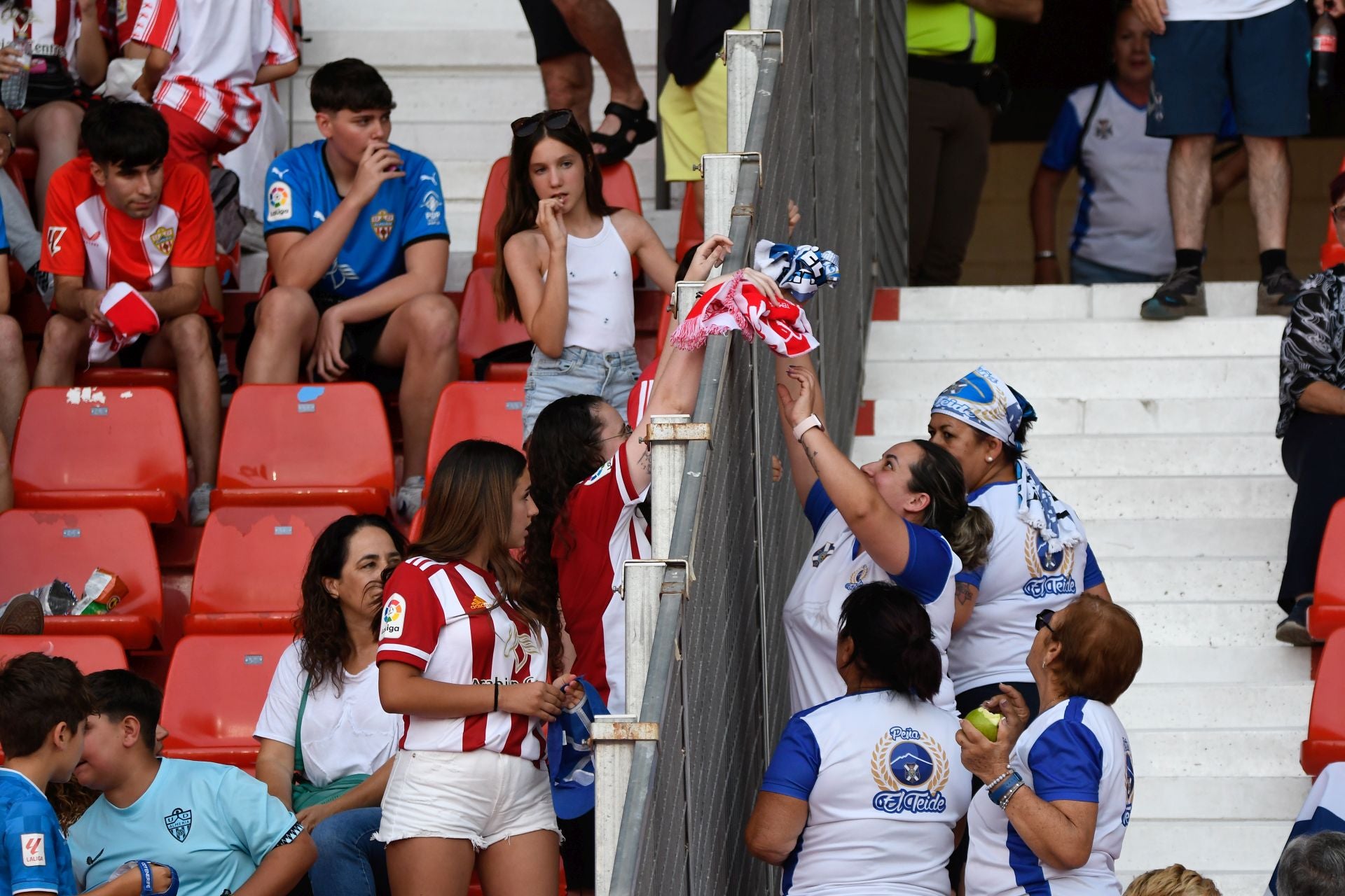 El Almería, control y clase