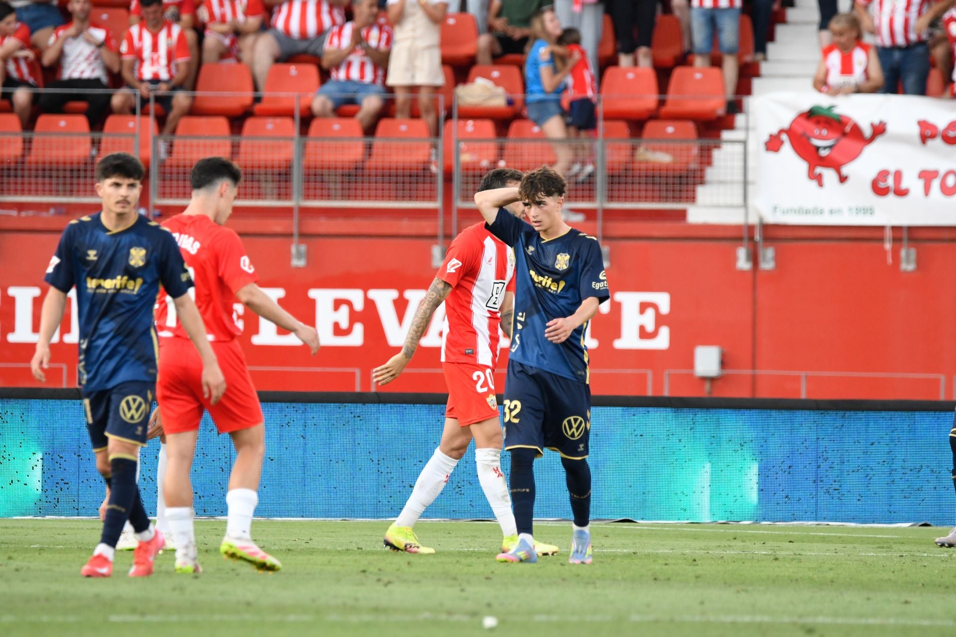 El Almería, control y clase