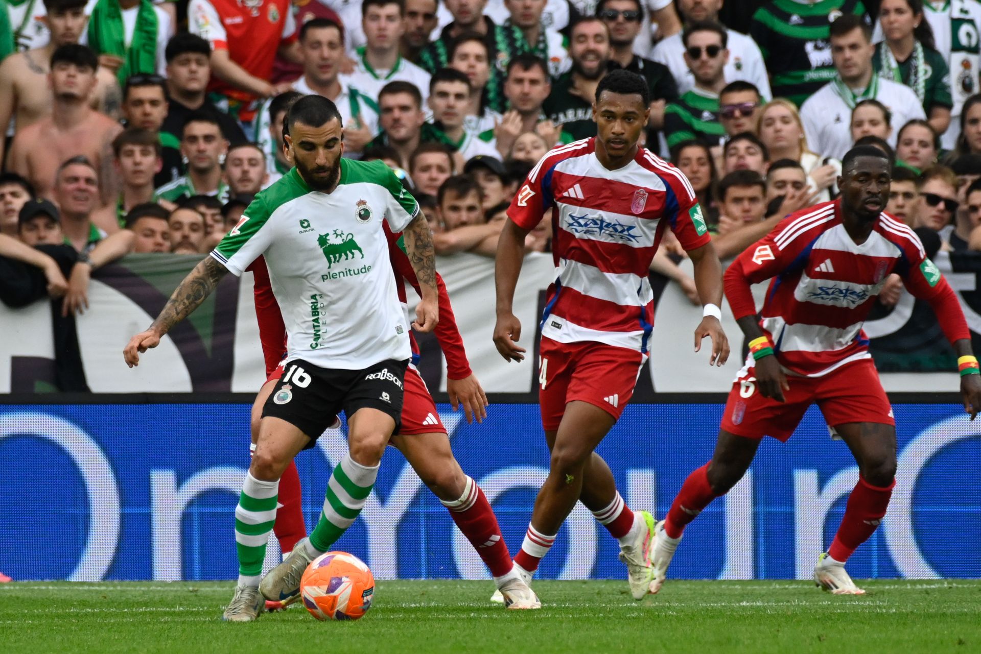 El Racing - Granada CF, en imágenes