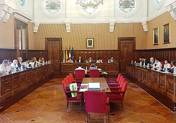 Pleno ordinario celebrado este lunes en la Diputación de Jaén.