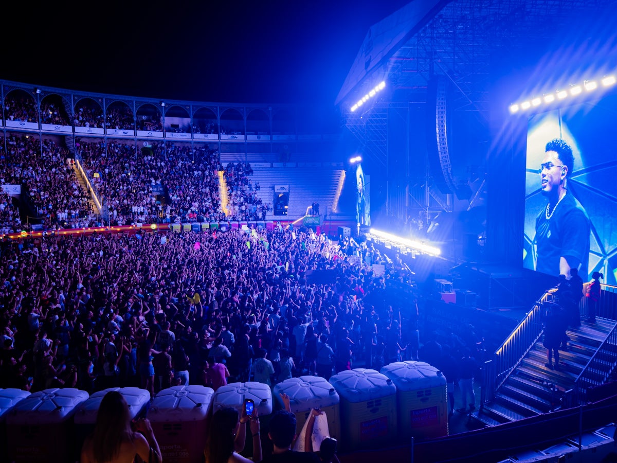 El concierto de Myke Towers en Granada, en imágenes