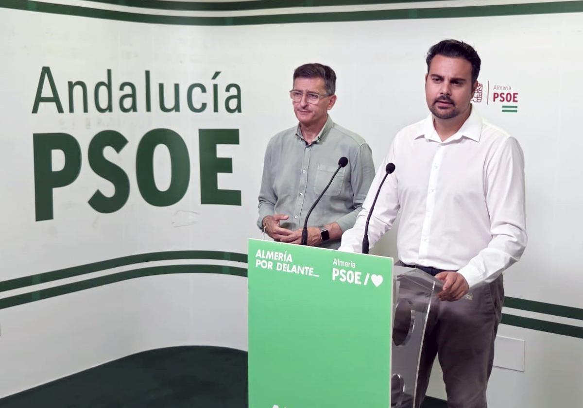 El PSOE acusa a Moreno Bonilla de «destrozar la sanidad pública» mientras se investiga a su Gobierno por presuntos contratos irregulares con la privada