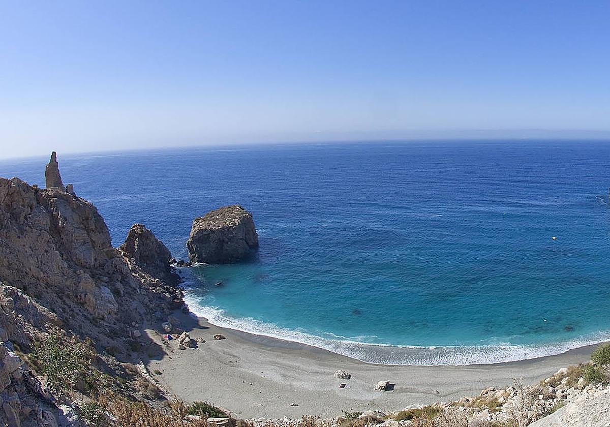 Cala La Rijana, en el término municipal Gualchos-Castell de Ferro de Granada.