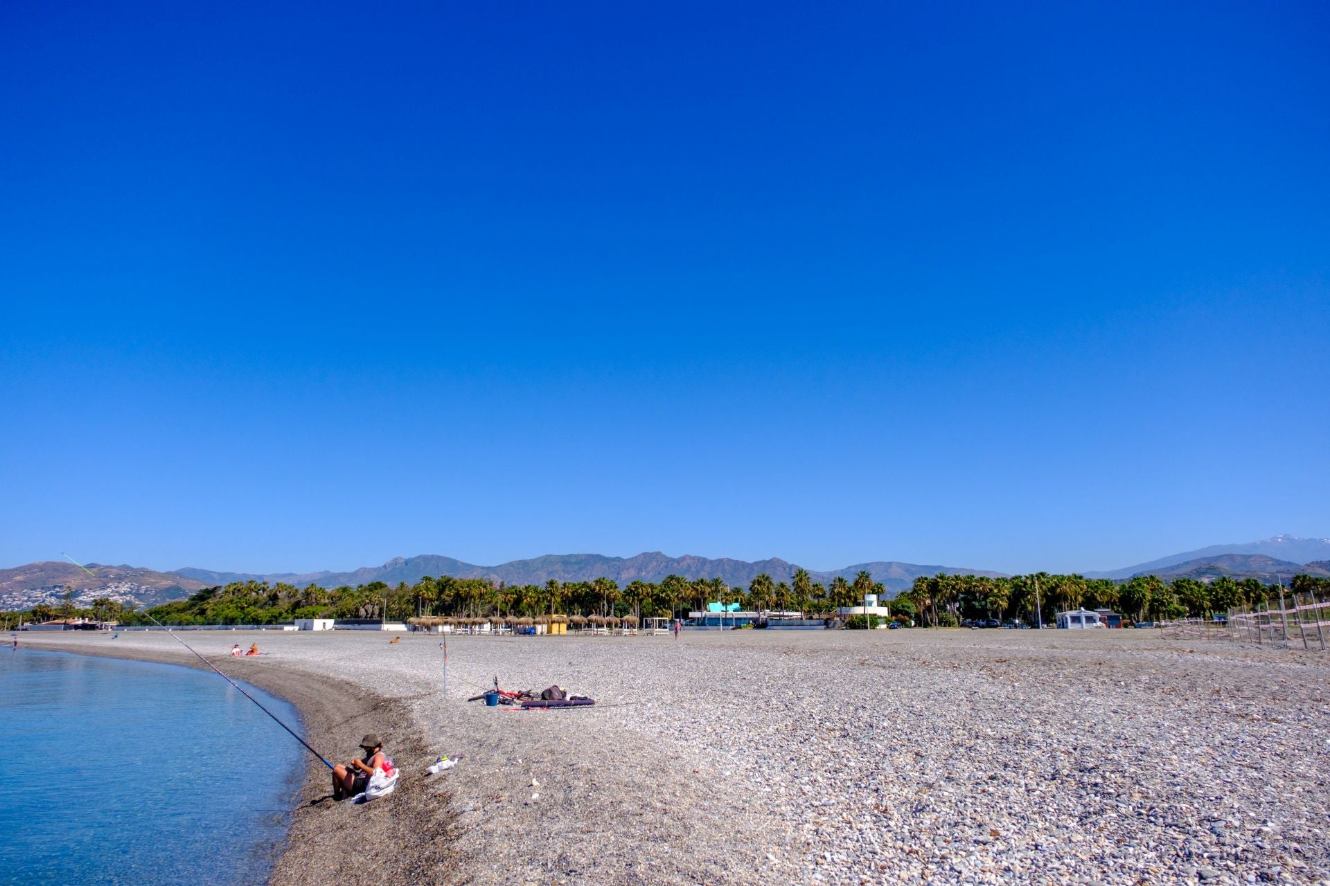 Así está Playa Granada con el espigón al 90%