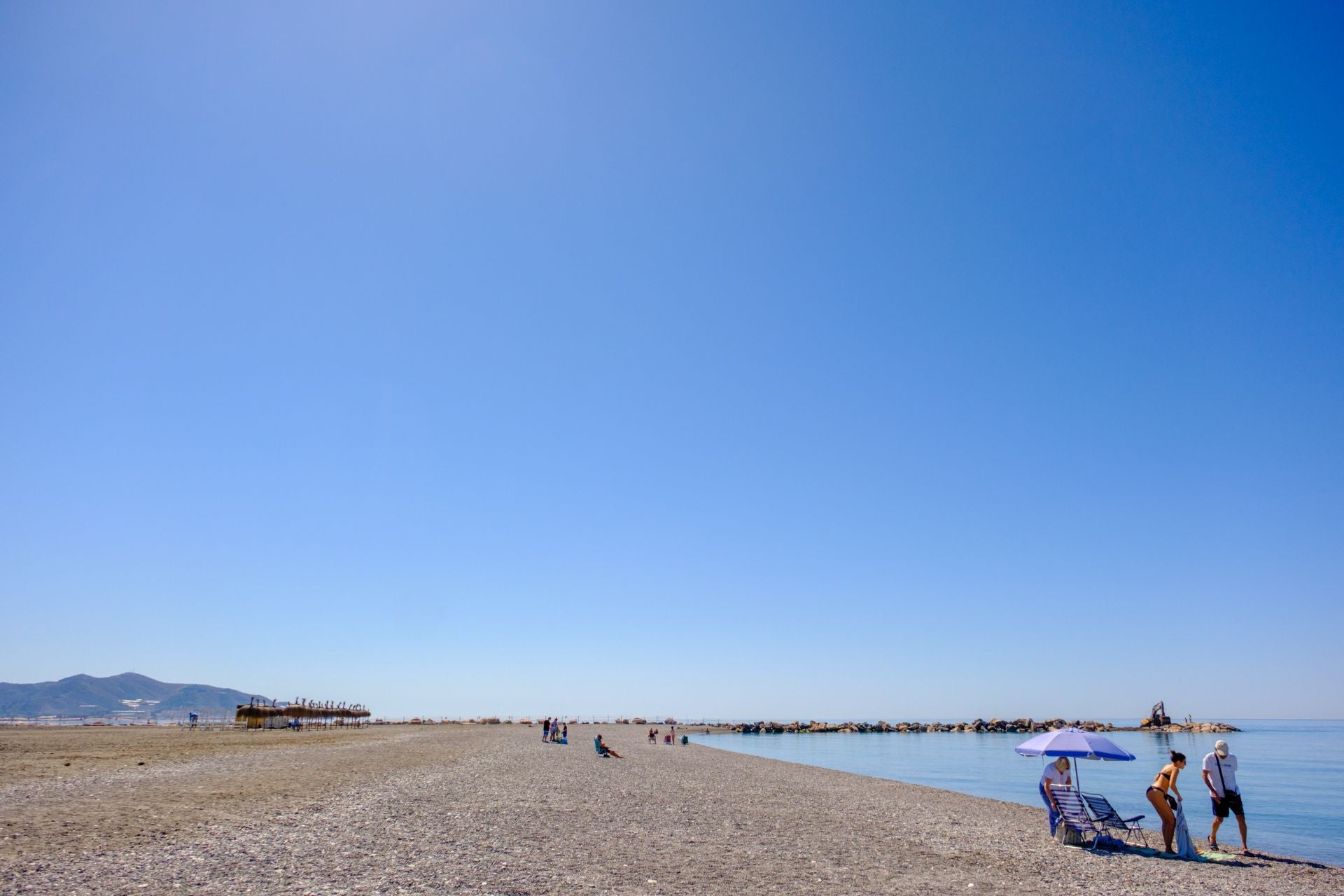 Así está Playa Granada con el espigón al 90%