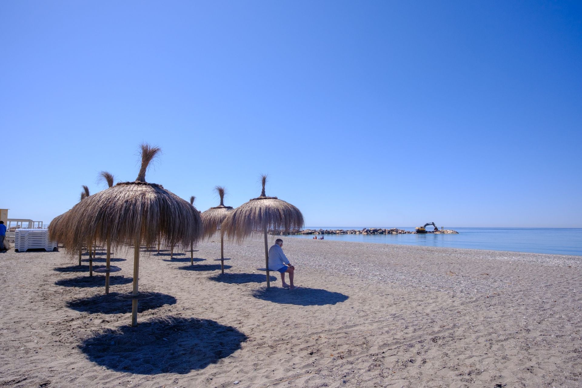 Así está Playa Granada con el espigón al 90%