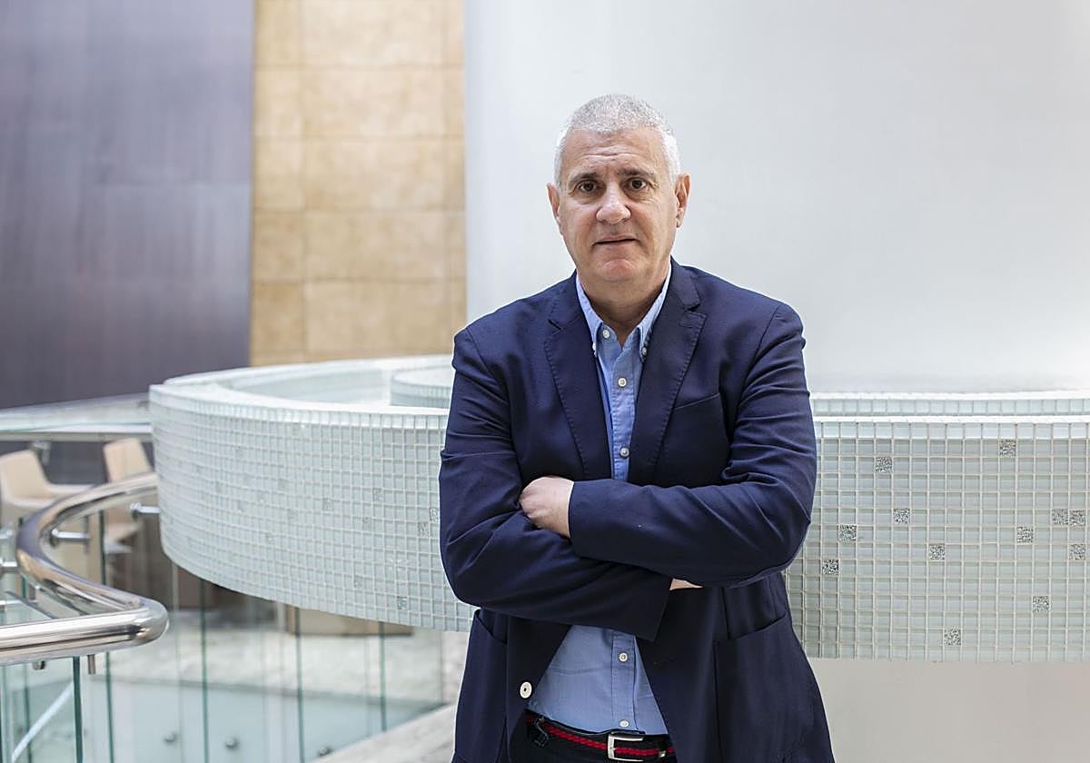 Antonio Cordón, en sus tiempos ligado al Granada.