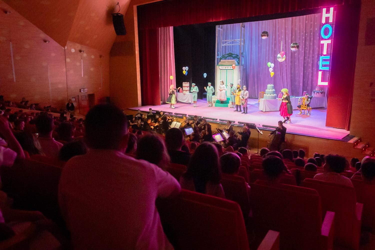 Las coloridas y divertidas imágenes de &#039;La cenicienta&#039;