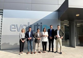 Visita a la empresa Evolutio por parte de representantes del gobierno de la Diputación.