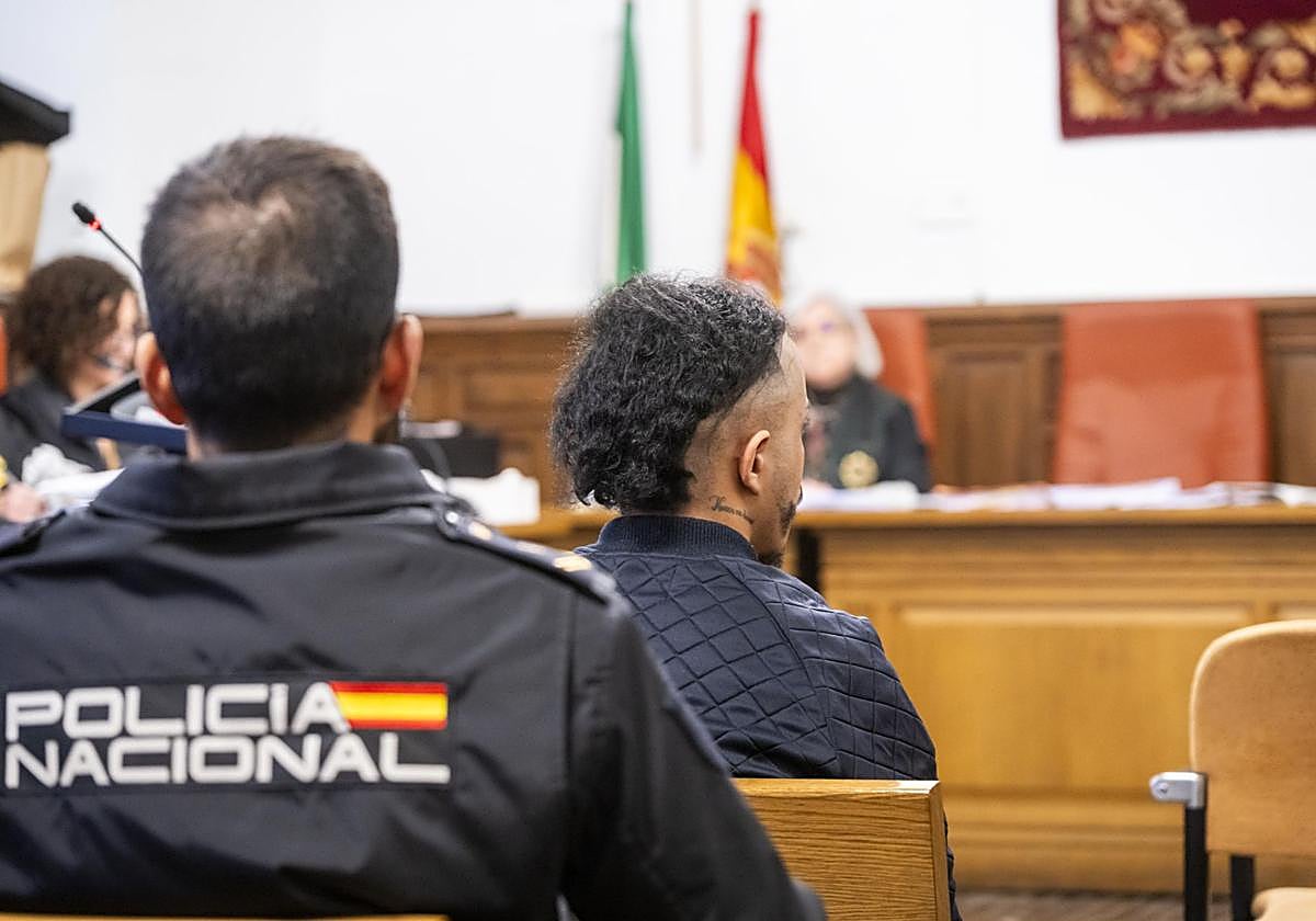 Y. B, el acusado, durante una de las sesiones del juicio en la Audiencia Provincial.