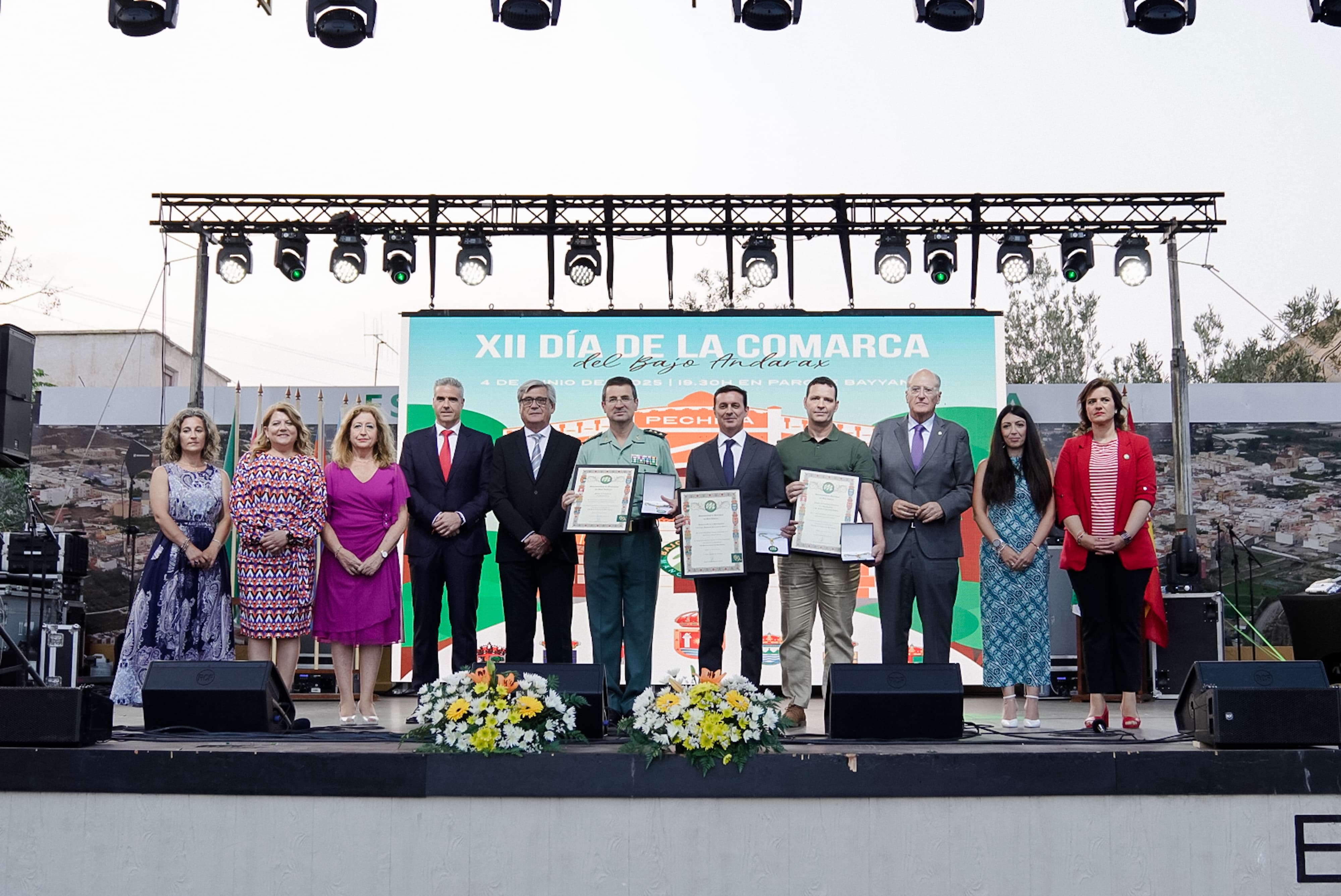 Imagen principal - Diputación recibe la primera Medalla de Oro de la historia de la Mancomunidad del Bajo Andarax