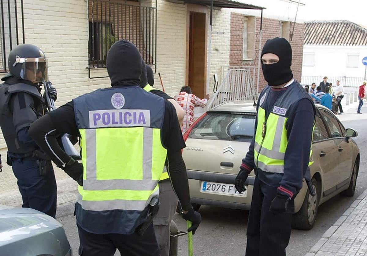 Redada anterior en el barrio motrileño de san Antonio.