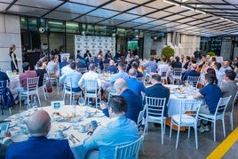 Las imágenes del desayuno informativo de IDEAL sobre la IA en la empresa