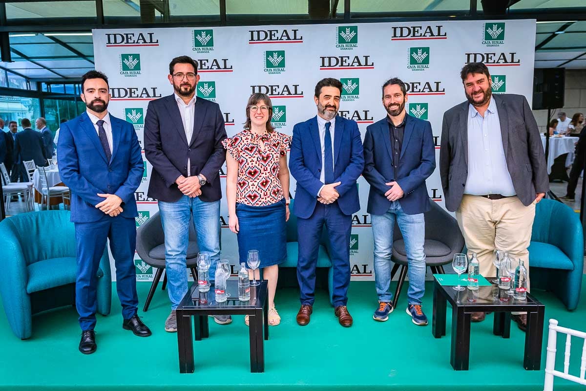 Las imágenes del desayuno informativo de IDEAL sobre la IA en la empresa