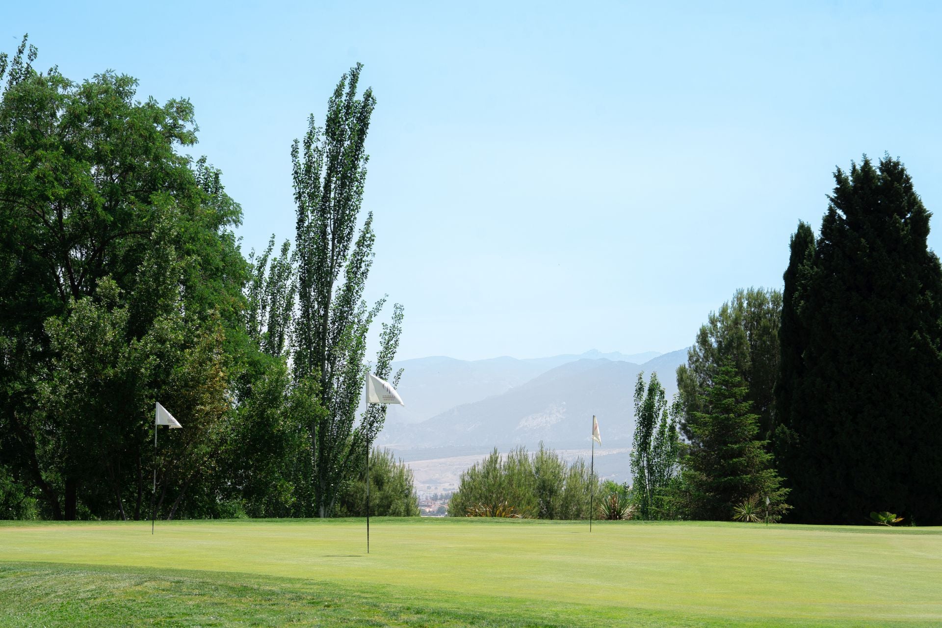 Encuéntrate en el Torneo de Golf del Colegio de Aparejadores de Granada y IV memorial Vicente de Luna Cambil