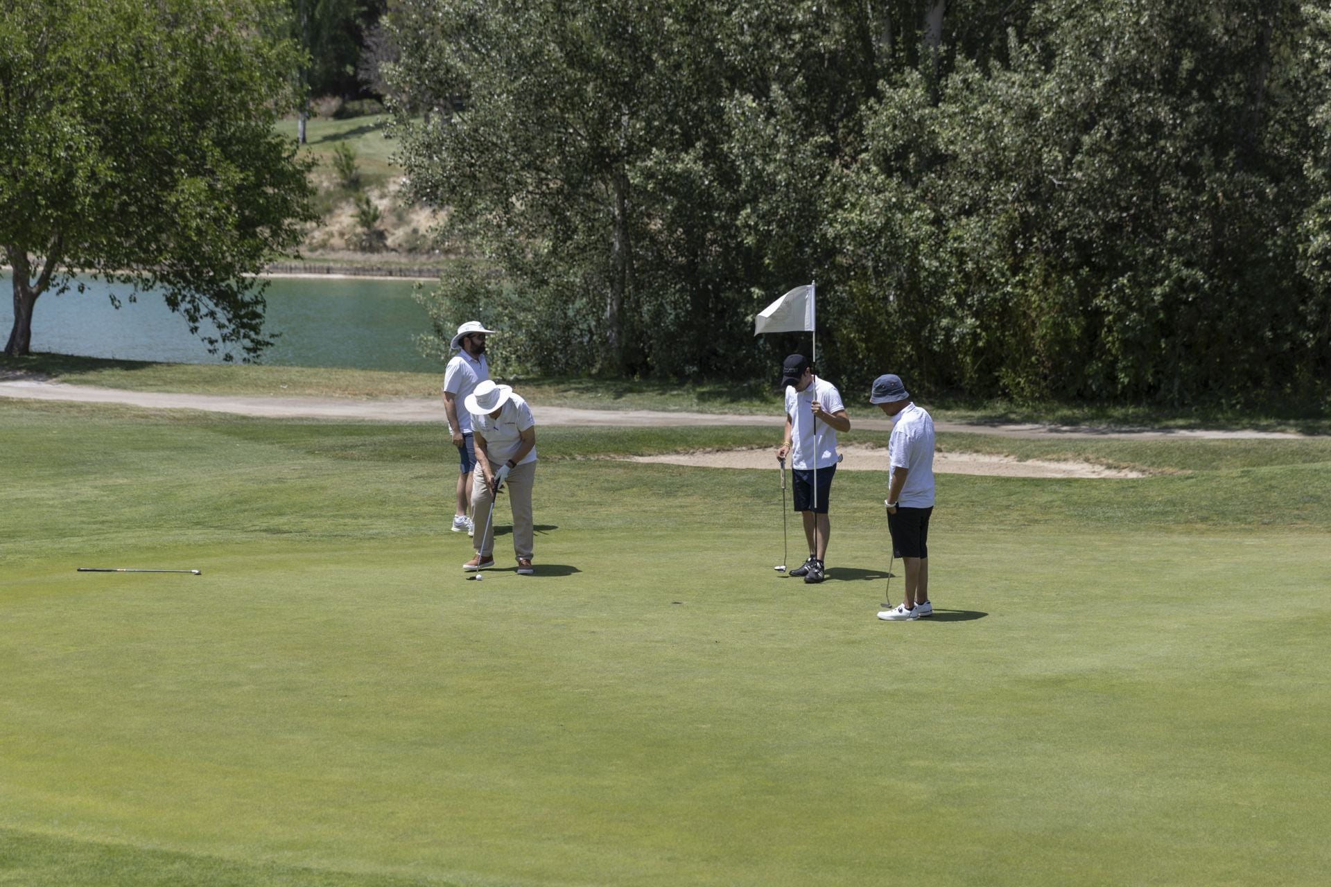 Encuéntrate en el Torneo de Golf del Colegio de Aparejadores de Granada y IV memorial Vicente de Luna Cambil