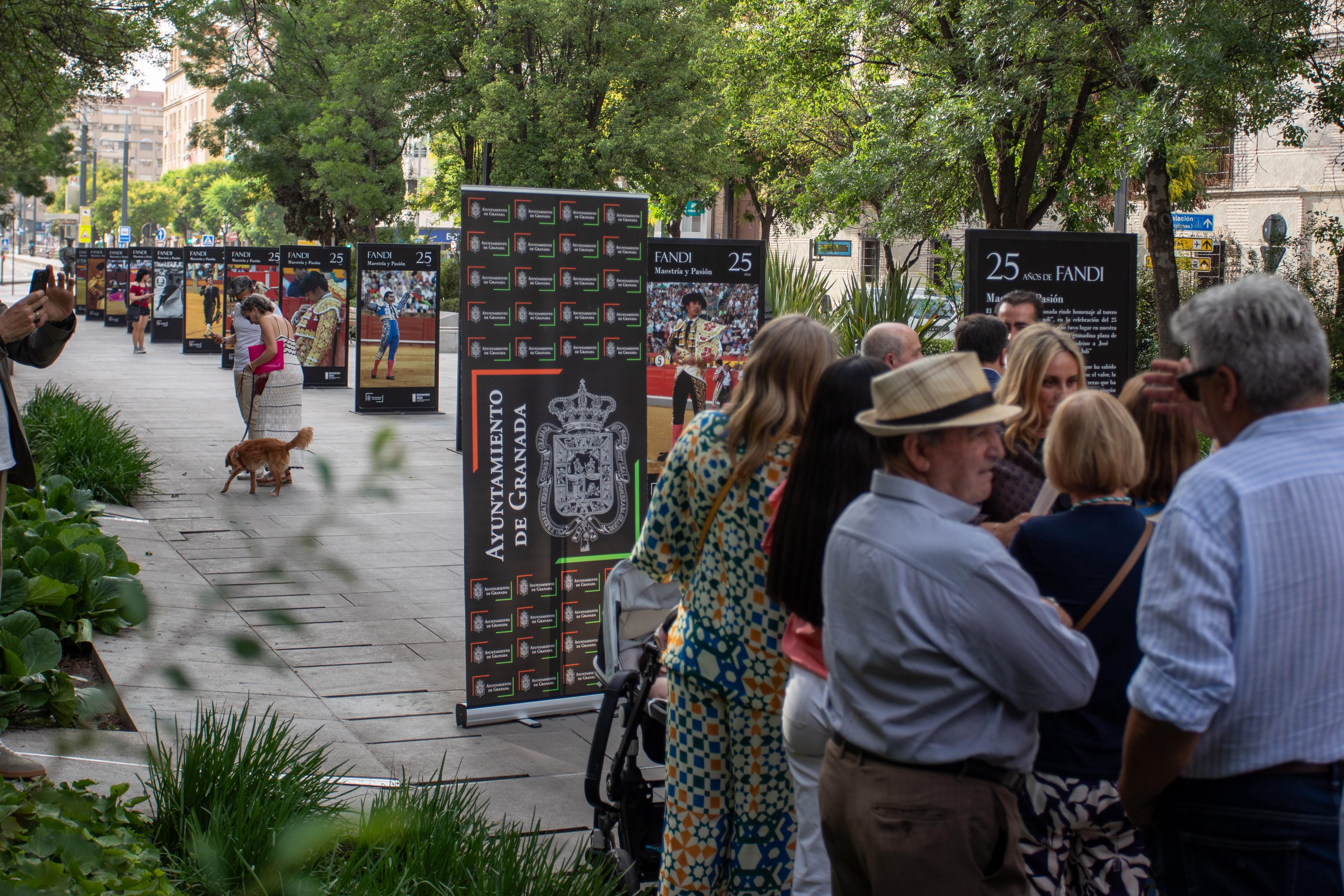 Las imágenes del homenaje a 'El Fandi' en el 25 aniversario de su alternativa
