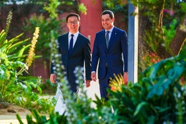 Juanma Moreno, el pasado jueves con el vicepresidente chino, Han Zheng.