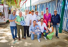 Los caseteros veteranos posan para IDEAL.