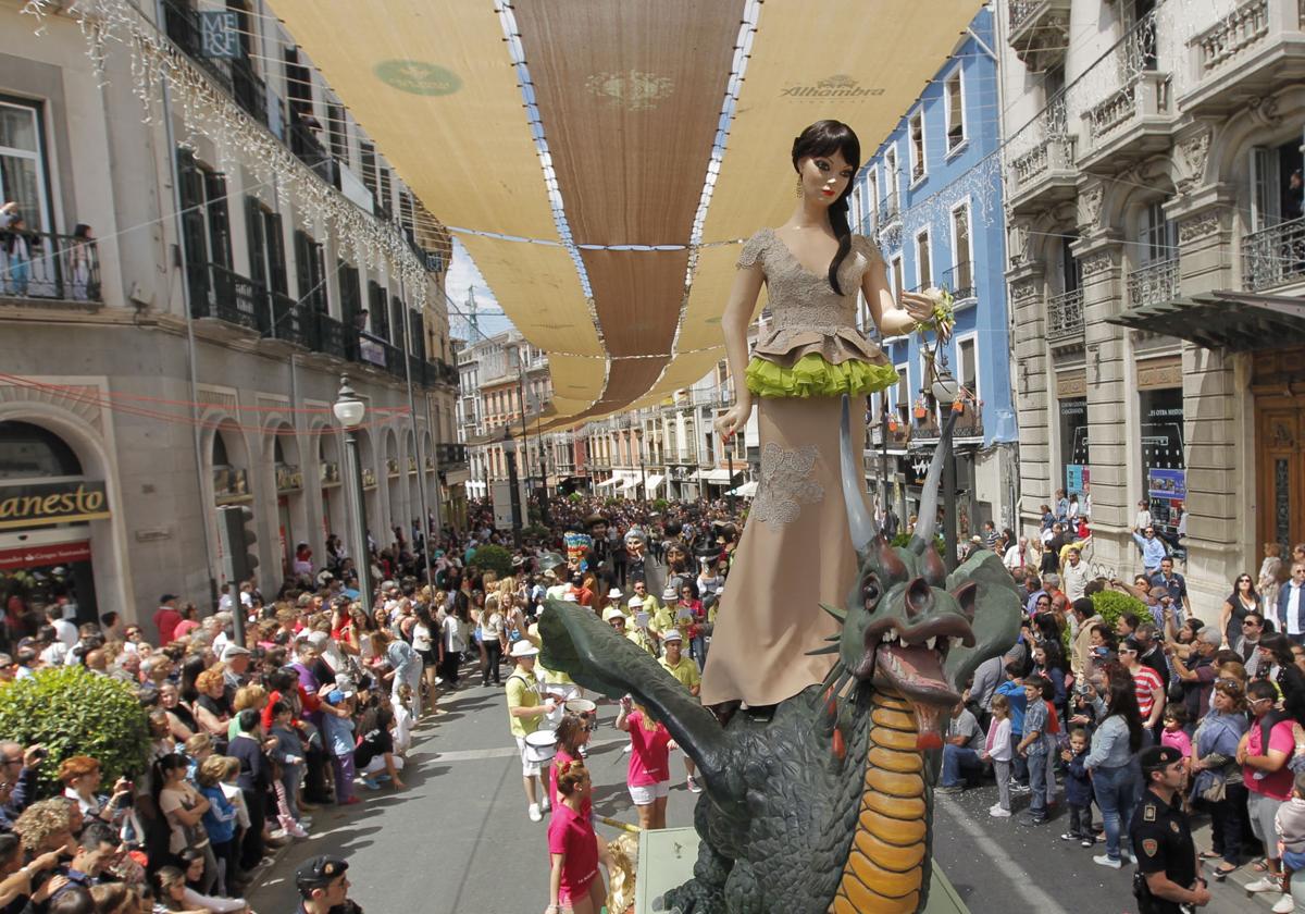 La Tarasca: horario e itinerario del desfile este miércoles en Granada