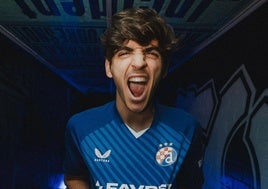 Villar, con la camiseta de su nuevo equipo.