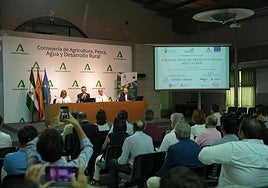 Jornada de la Asociación deComunidades de Regantes de Andalucía sobre el proyecto HAGRO.