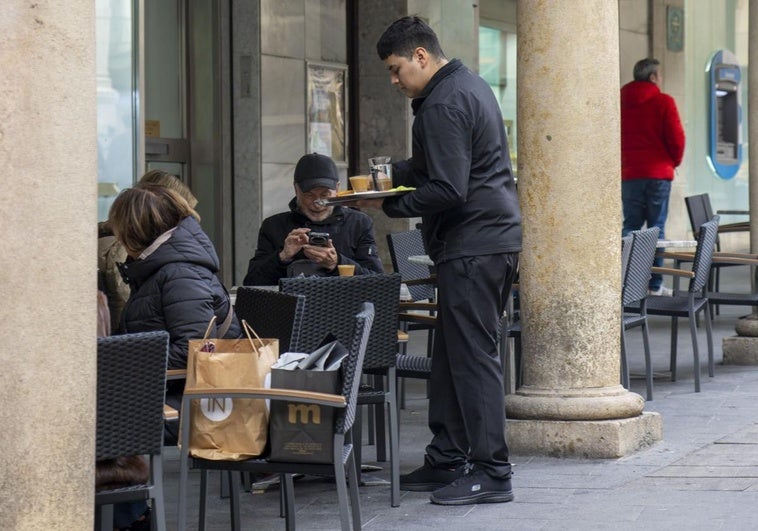 El Supremo, tajante sobre si el rato del desayuno se incluye en la jornada de trabajo