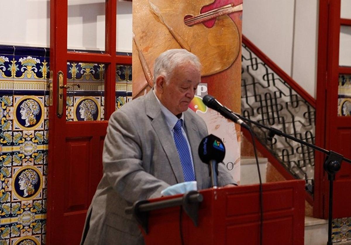 Nicolás Navarro en una de sus intervenciones como presidente de la asociación Amigos de Ramón Portillo.