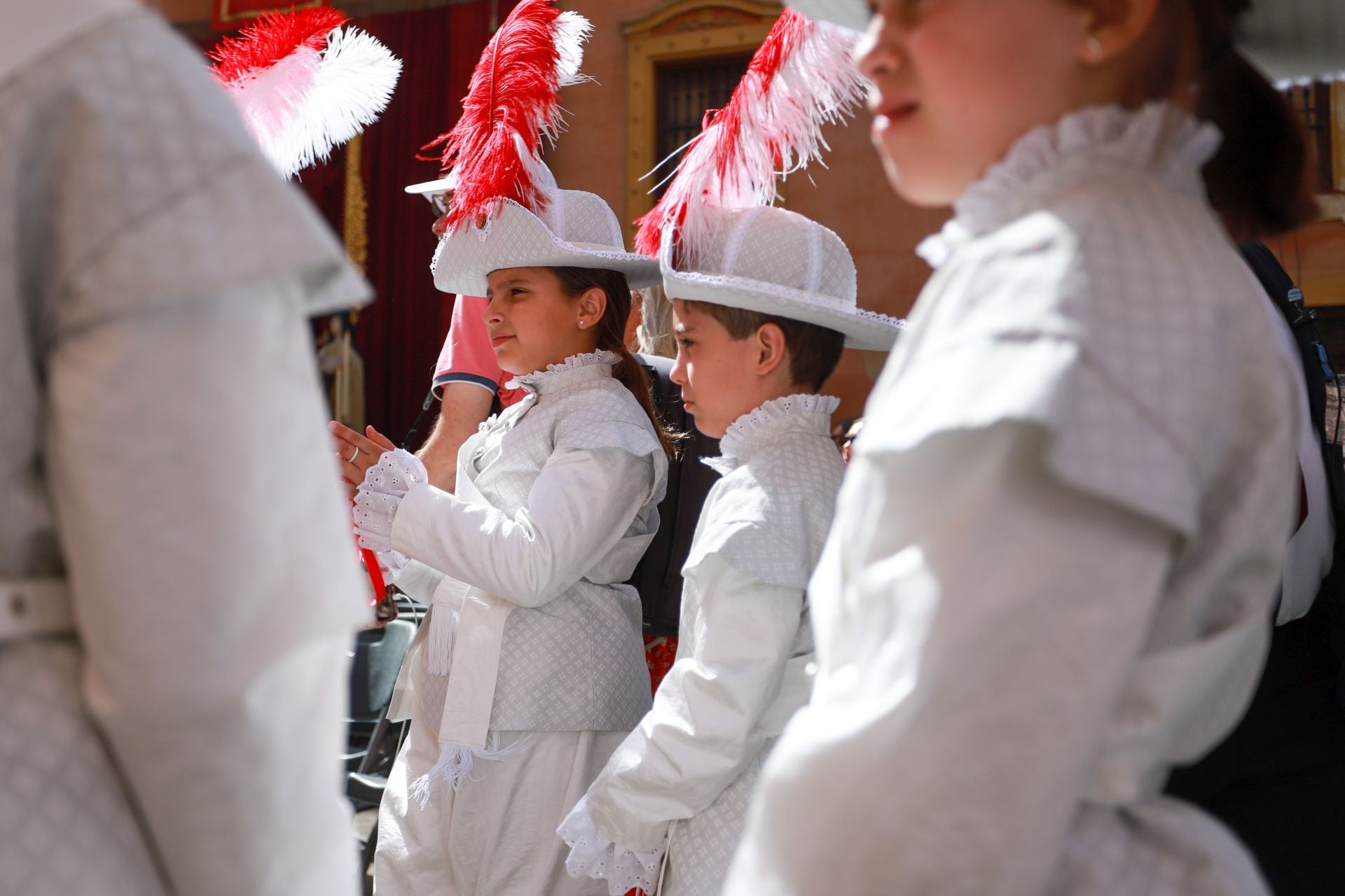La procesión del Corpus recorre Granada en su día festivo