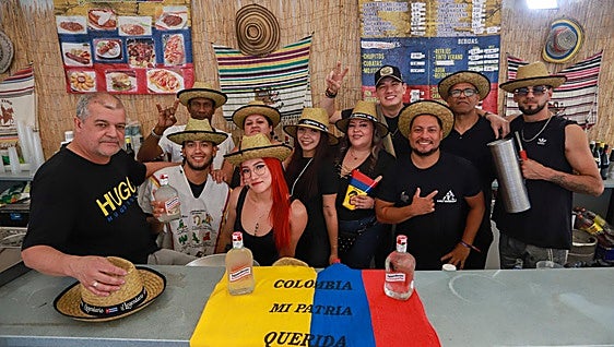 Un Corpus de Granada con arepas y vallenato en lugar de sevillanas y rebujito