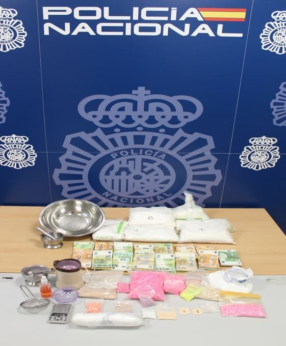 A prisión siete de los diez detenidos en Granada por...