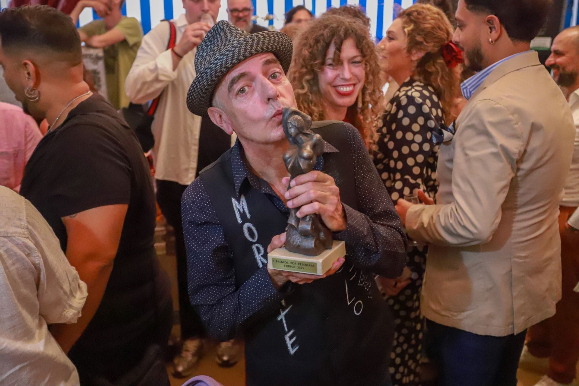 Las mejores imágenes del viernes de Corpus: los Morente, los Mutantes y la manta de agua