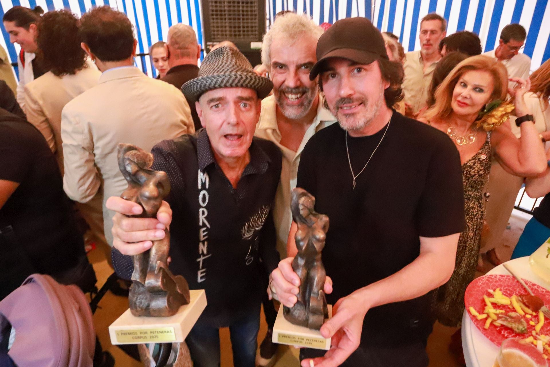 Las mejores imágenes del viernes de Corpus: los Morente, los Mutantes y la manta de agua