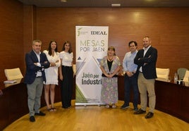 José Luis Adán, Antía Collado, Noelia Justicia, Pilar Parra, Carlos Martos y Antonio Ruano.