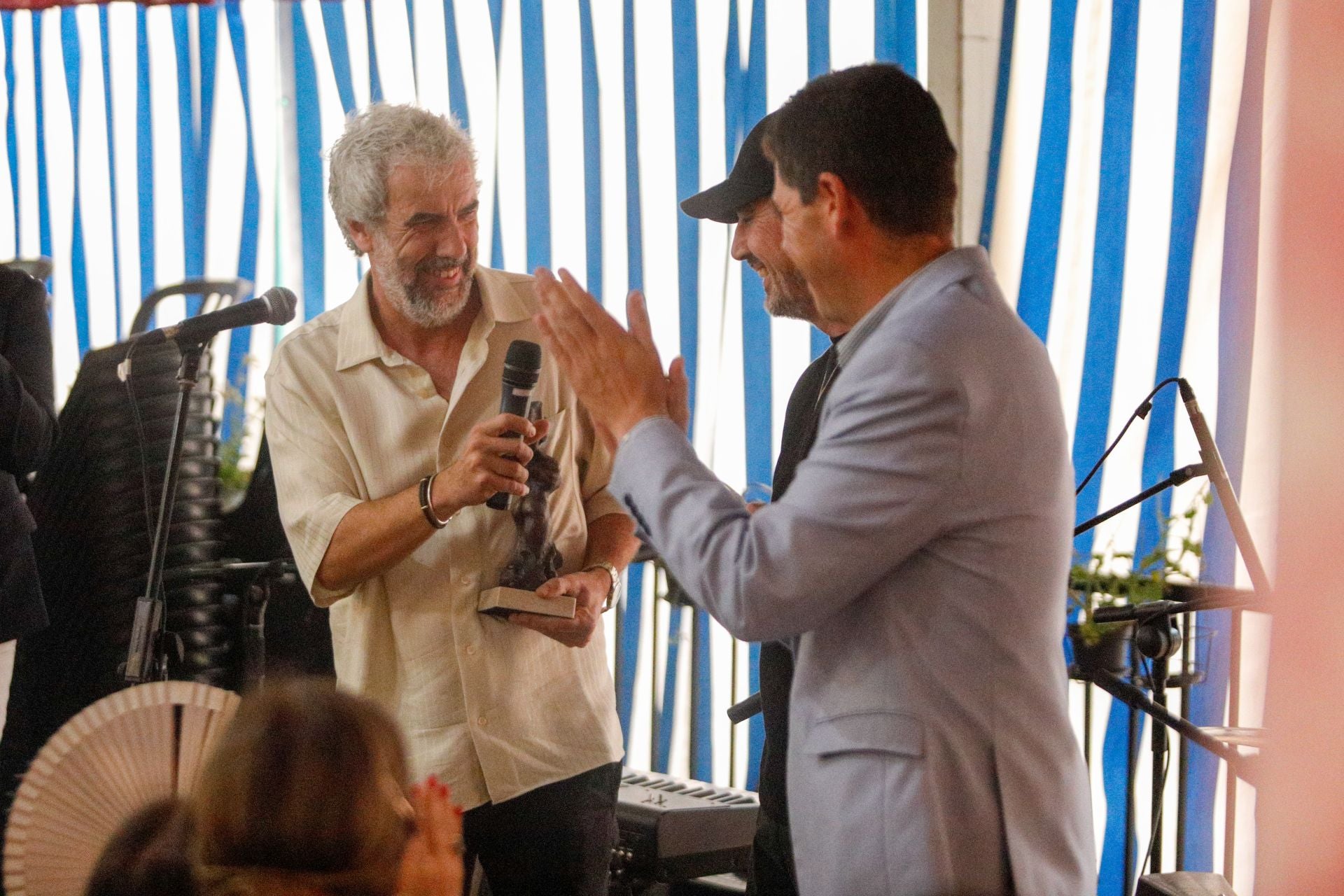 Las mejores imágenes del viernes de Corpus: los Morente, los Mutantes y la manta de agua