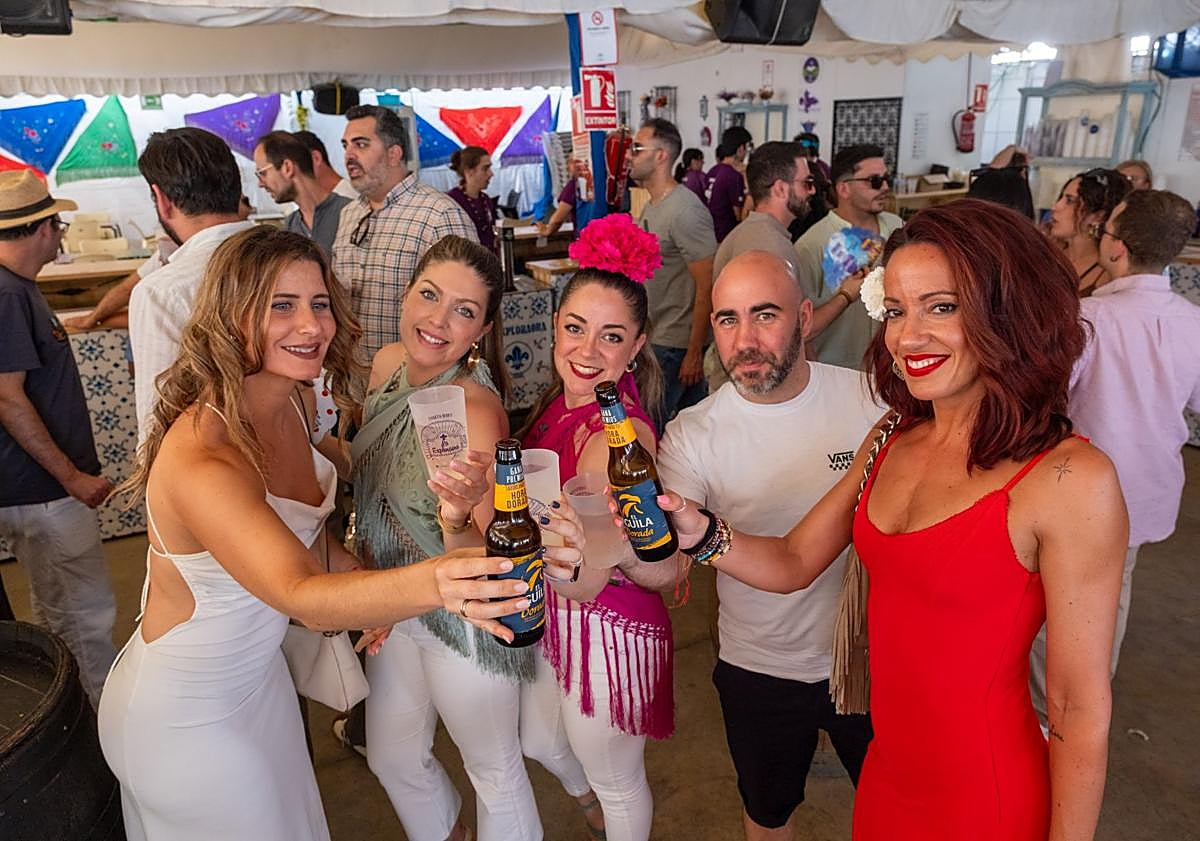 Imagen principal - De fiesta hasta que el Corpus aguante