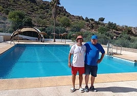 Desde este domingo ya se puede uno bañar en la piscina de Felix.